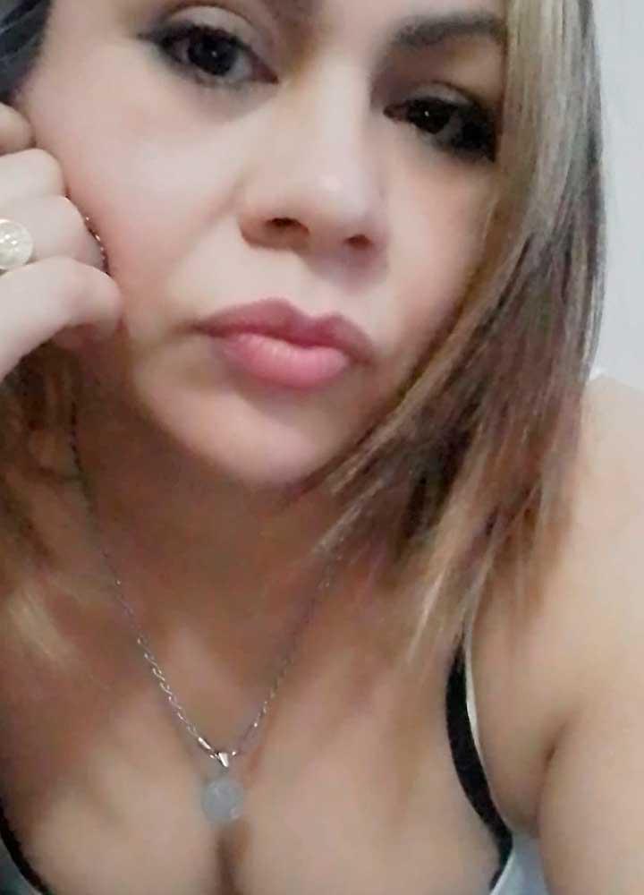 Ana Masajista Sensual Zona Pilar